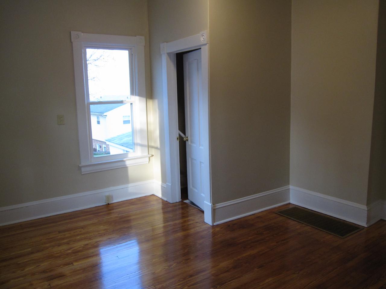 1125 Mountain View Road Vinton, VA 24179 - Photo 6 of 11 Dining Room