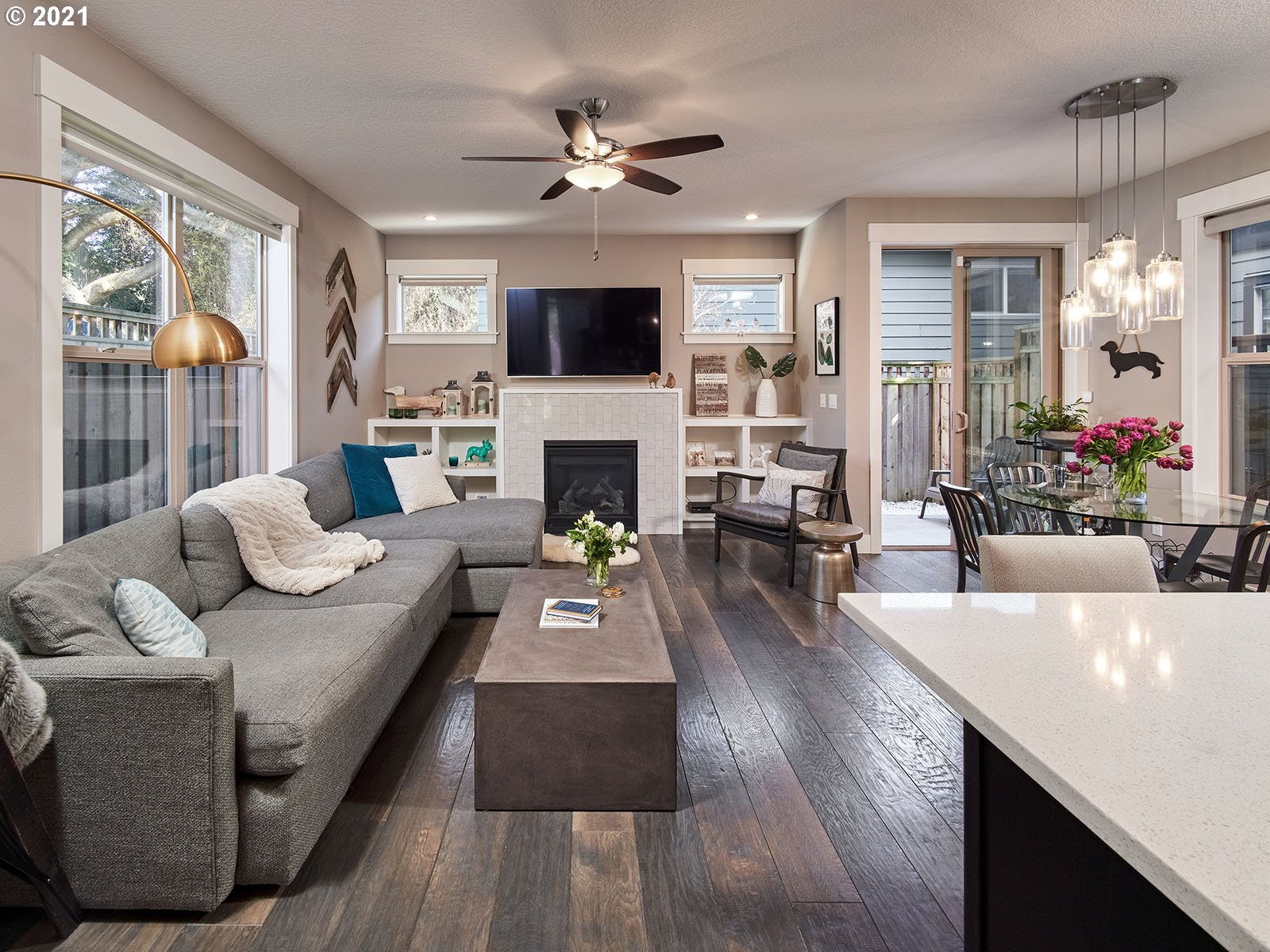 7846 Southwest Capitol Hill Road Portland, OR 97219 - Photo 2 of 19 Gallery Image 2