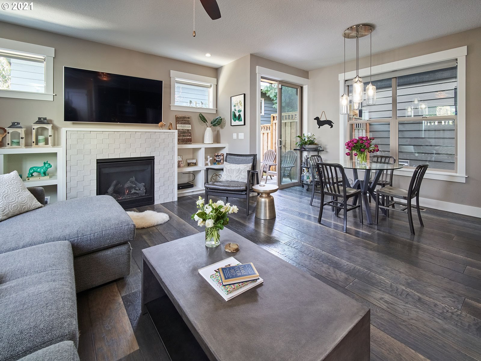 7846 Southwest Capitol Hill Road Portland, OR 97219 - Photo 3 of 19 Gallery Image 3