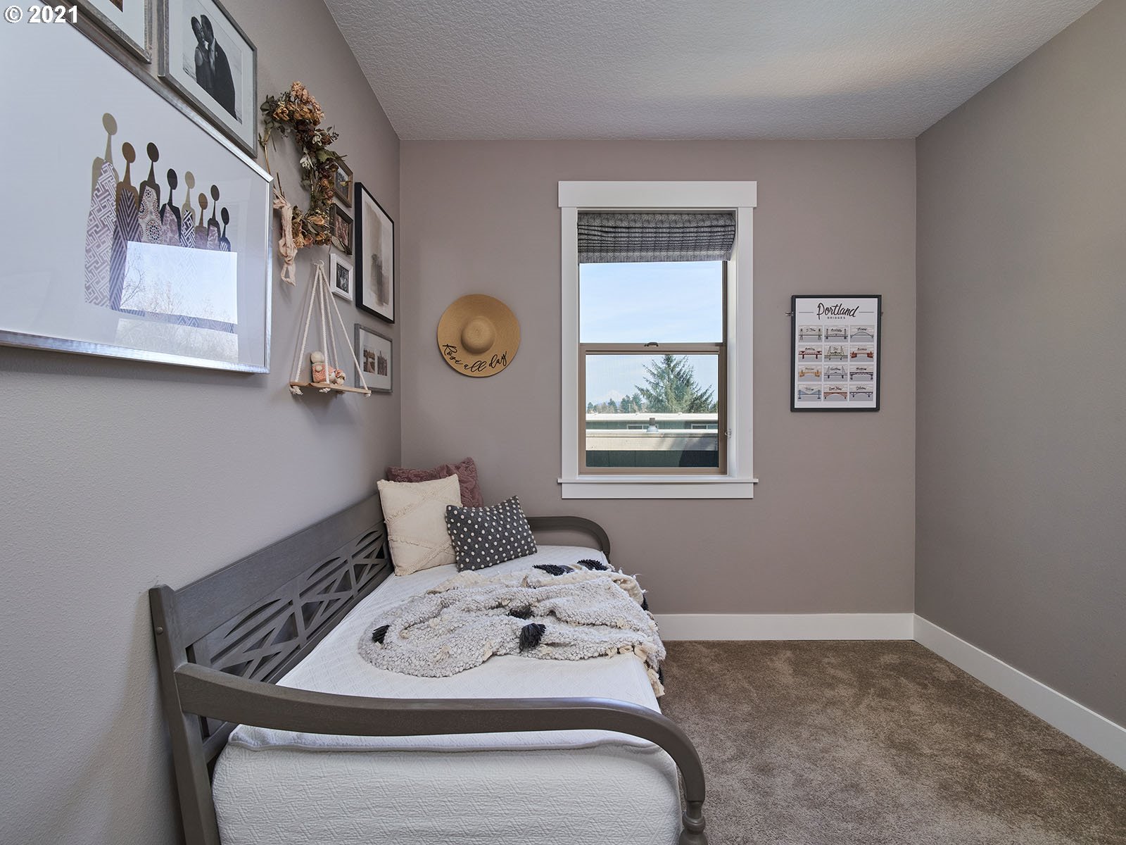 7846 Southwest Capitol Hill Road Portland, OR 97219 - Photo 10 of 19 Gallery Image 10