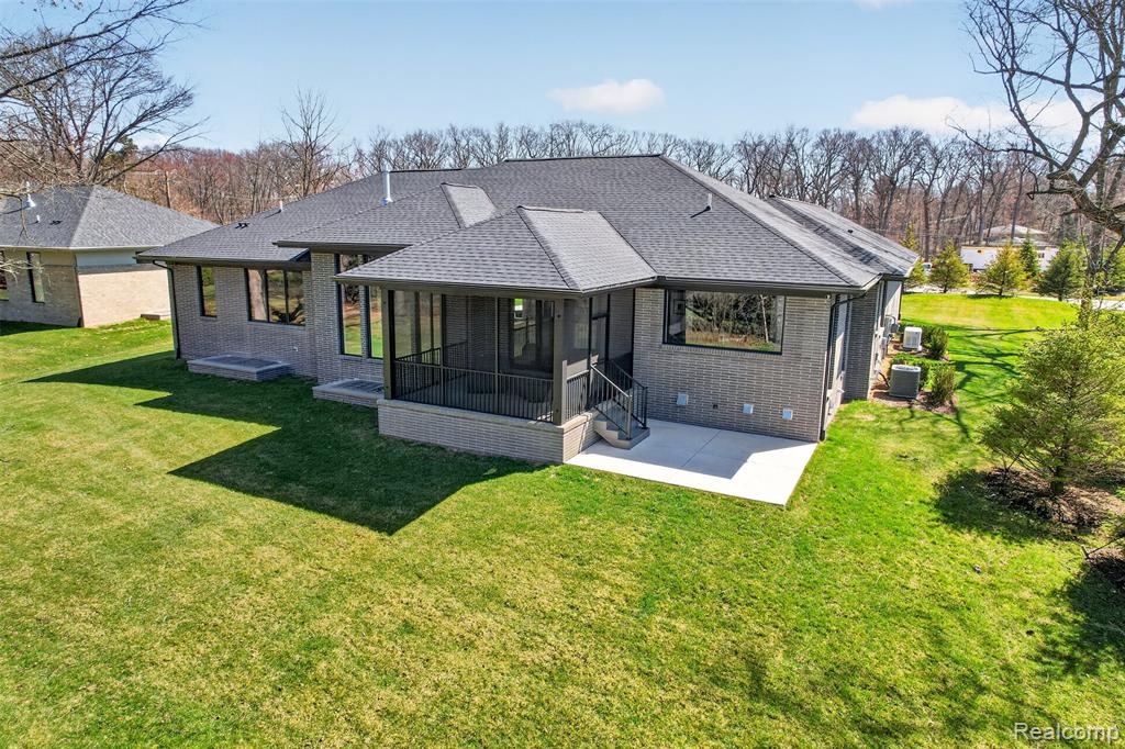 7004 Franklin Road Bloomfield Hills, MI 48301 - Photo 35 of 38 Gallery Image 35