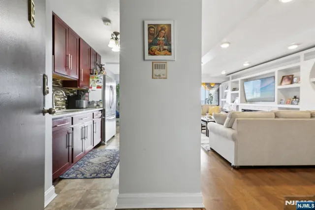 $489,000 | 150 Overlook Avenue, Unit 7F, Hackensack, NJ 07601