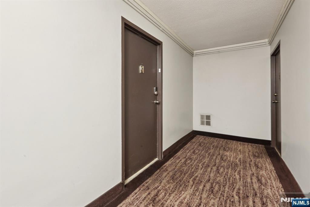 150 Overlook Avenue, Unit 7F Hackensack, NJ 07601 - Photo 26 of 32