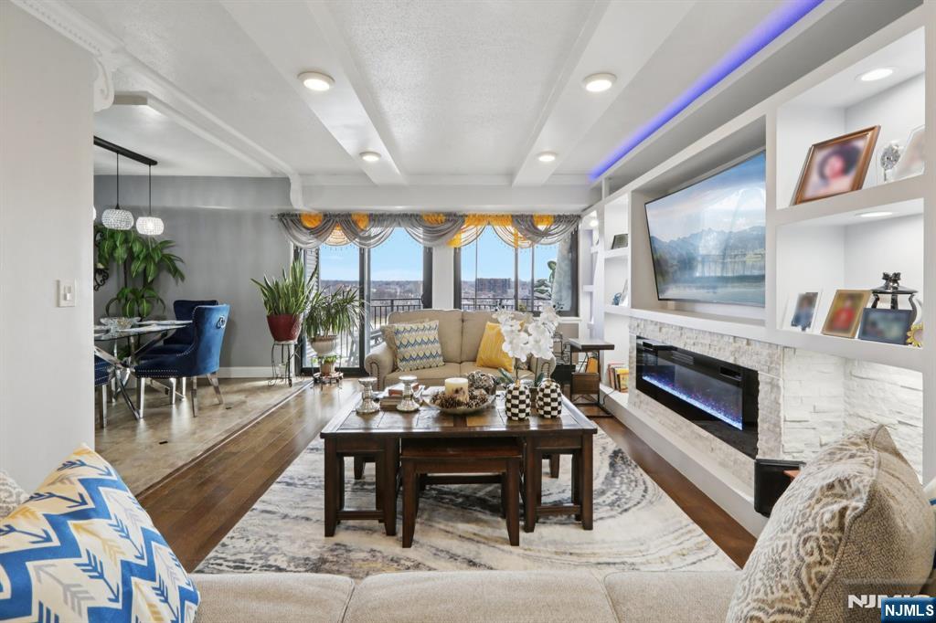 150 Overlook Avenue, Unit 7F Hackensack, NJ 07601 - Photo 3 of 32