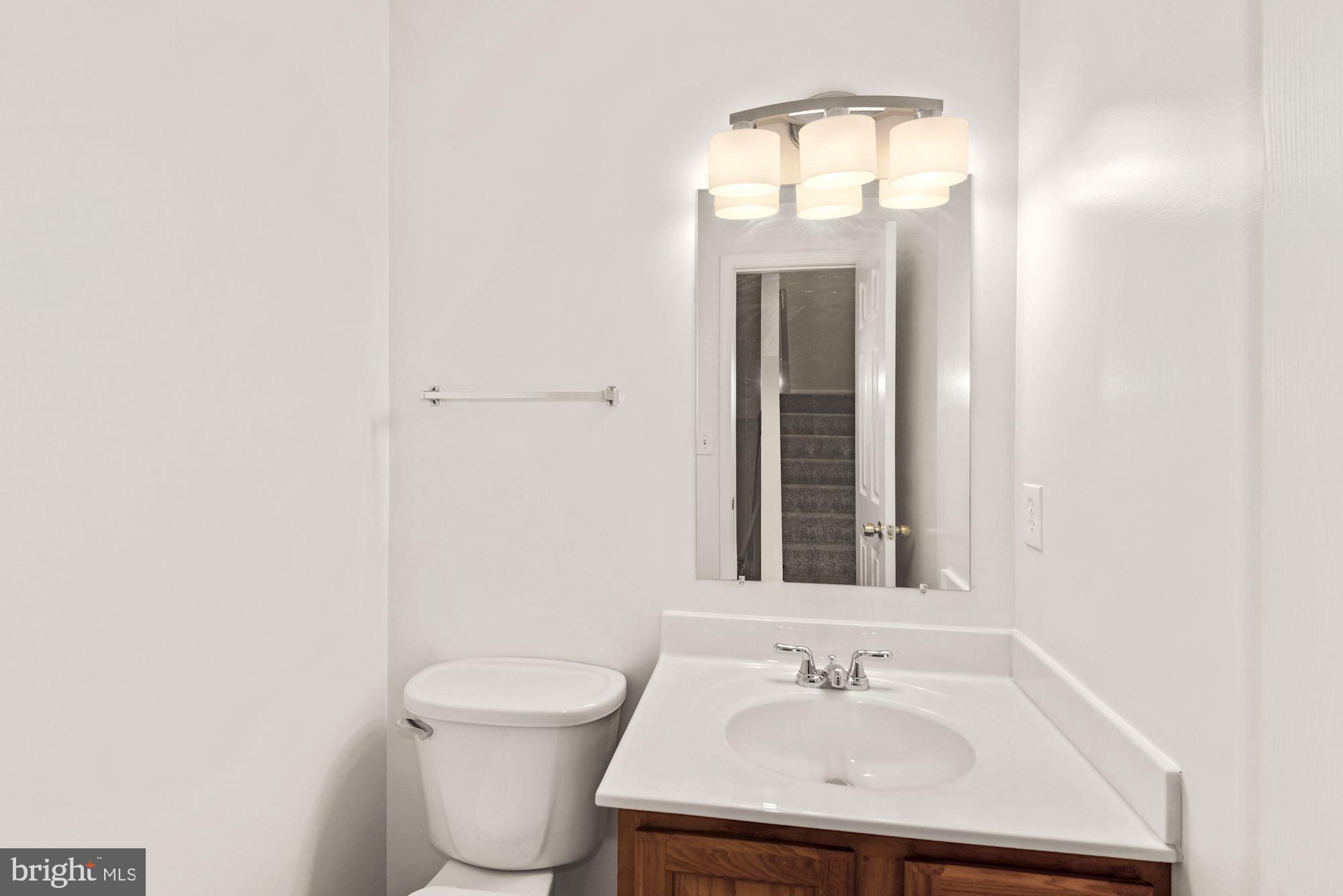 260 Brock Bridge Road Laurel, MD 20724 - Photo 11 of 40 Hall Bath