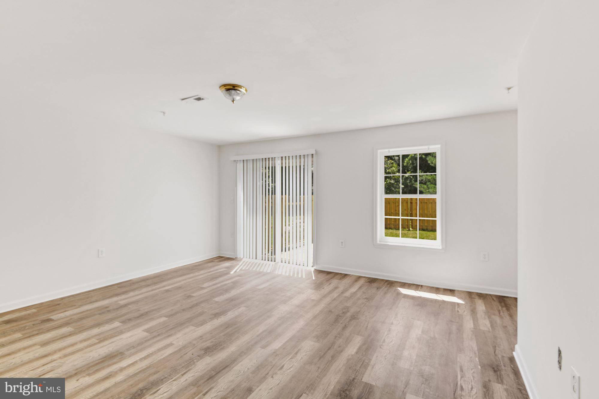 260 Brock Bridge Road Laurel, MD 20724 - Photo 25 of 40 Entry Level Family Room