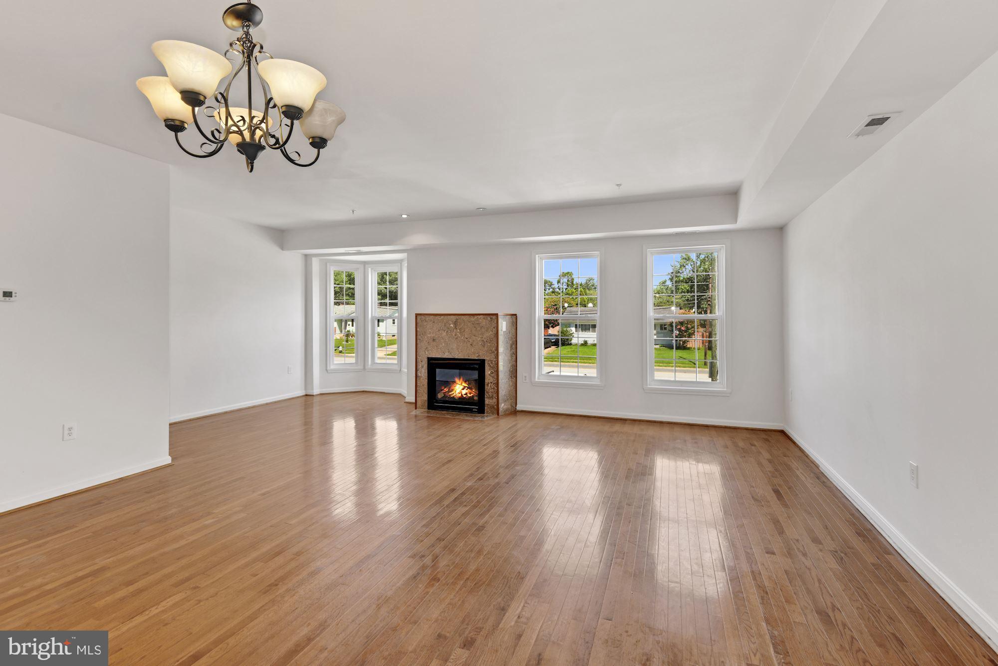 260 Brock Bridge Road Laurel, MD 20724 - Photo 4 of 40 Bright and Sunny Bay Window