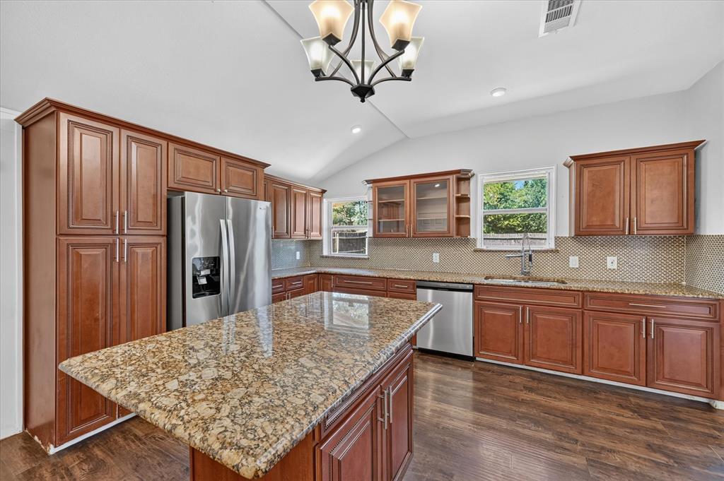 2217 Dalrock Road Rowlett, TX 75088 - Photo 6 of 11 Gallery Image 6