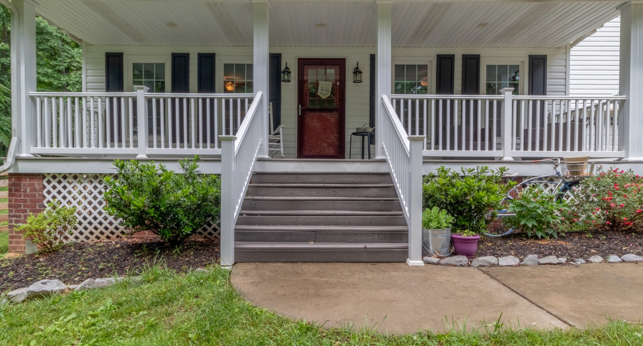 491 Harper Road Clarksville, TN 37043 - Photo 5 of 33 a porch with seating space