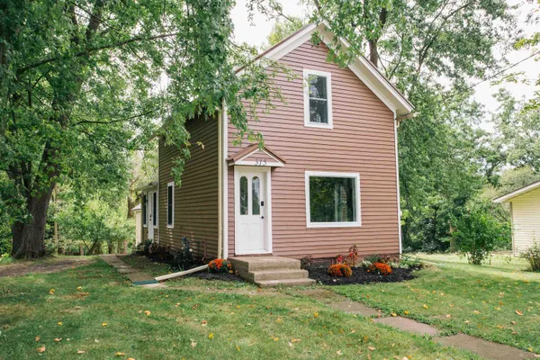 $145,000 | 315 West Begley Street, Greenwood, WI 54437