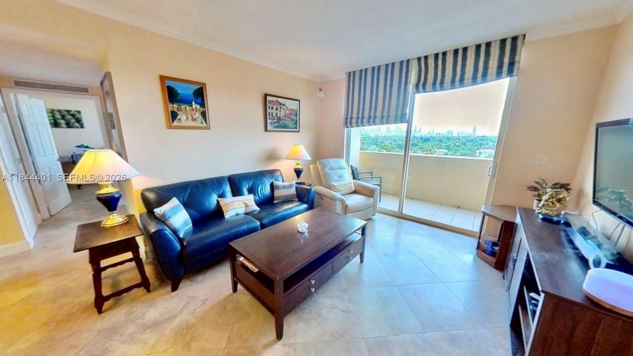 2425 Southwest 27th Avenue, Unit 701 Miami, FL 33145 - Photo 4 of 49 Living Area