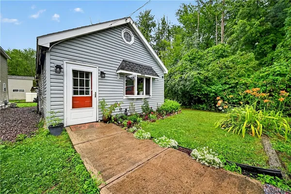 $164,900 | 6994 Lakeshore Road, Cicero, NY 13039