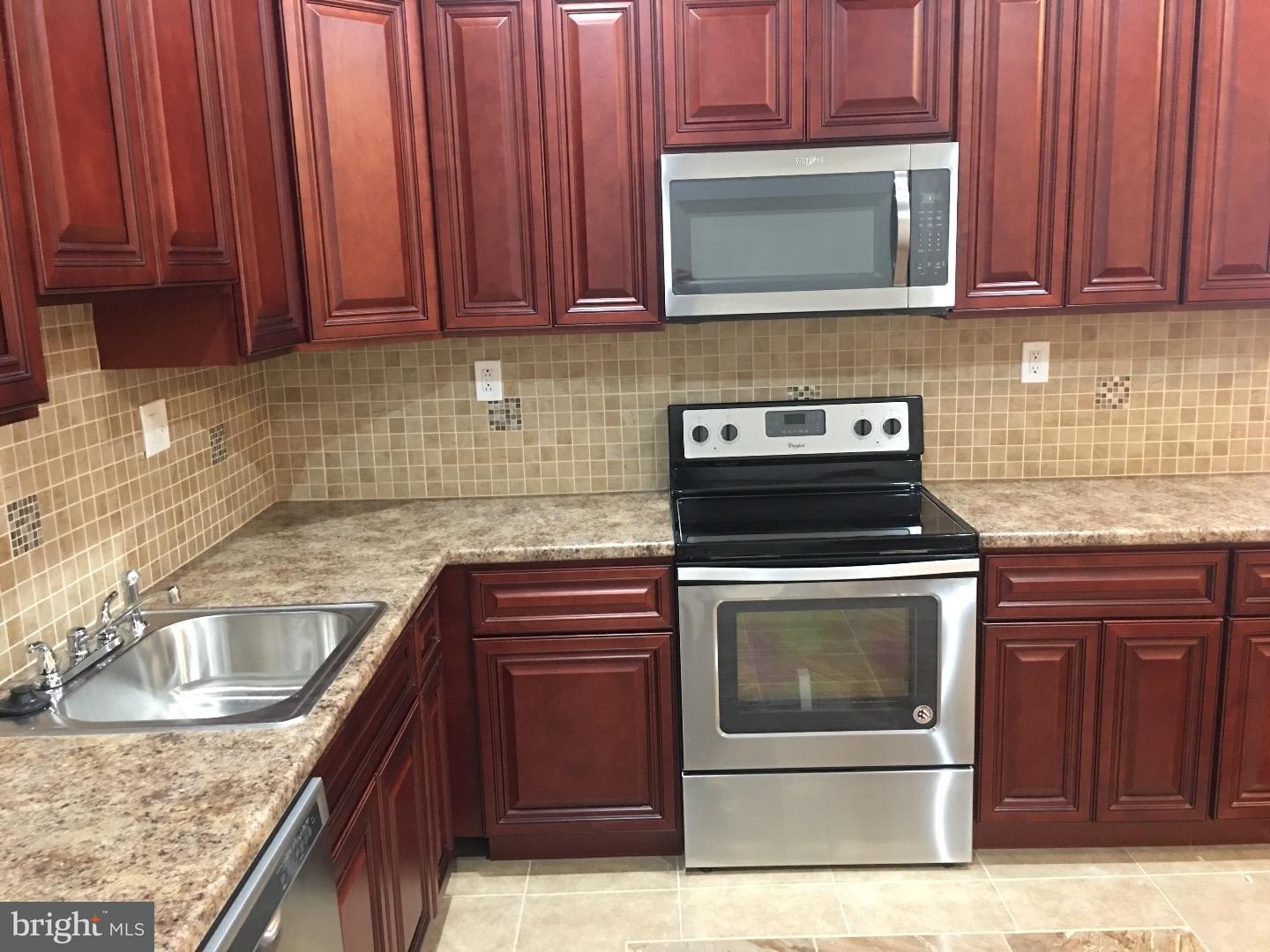 5446 Walnut Street Philadelphia, PA 19139 - Photo 10 of 13