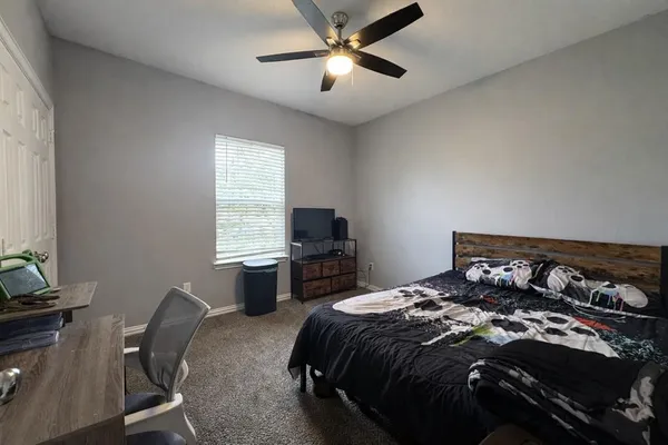 $399,000 | 211 Kelly Lane, Seven Points, TX 75143