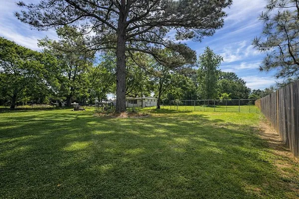 $399,000 | 211 Kelly Lane, Seven Points, TX 75143