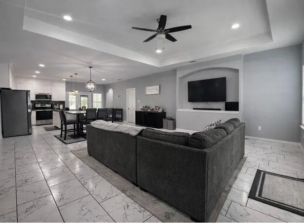 $399,000 | 211 Kelly Lane, Seven Points, TX 75143