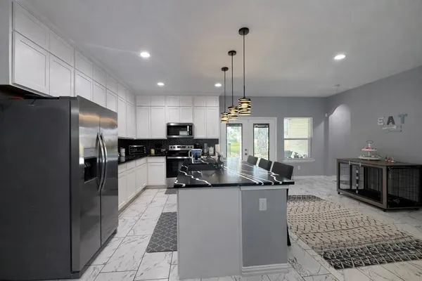 $399,000 | 211 Kelly Lane, Seven Points, TX 75143