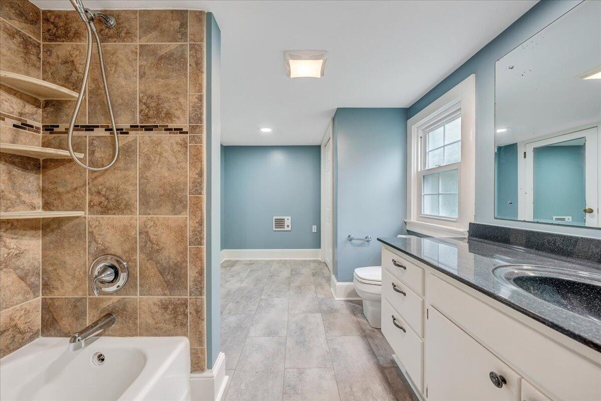 371 John Arthur Road Boones Mill, VA 24065 - Photo 10 of 34 27-MIB04622