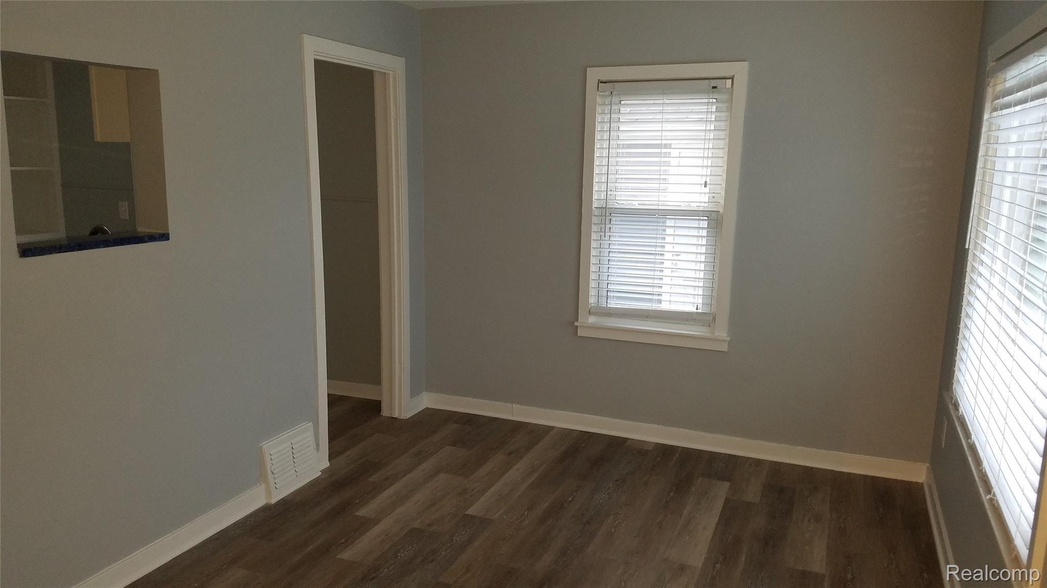 47494 Ryan Road Utica, MI 48317 - Photo 4 of 17 20191101_085231.jpg