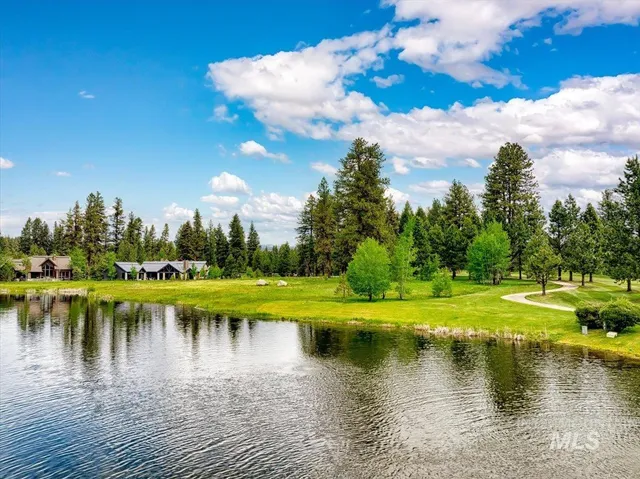 $995,000 | 3654-3658 Annie Pond Court, McCall, ID 83638