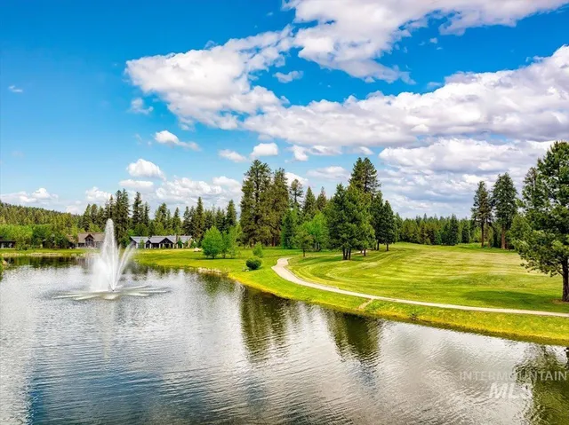 $995,000 | 3654-3658 Annie Pond Court, McCall, ID 83638