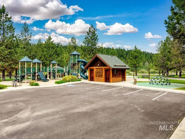 $995,000 | 3654-3658 Annie Pond Court, McCall, ID 83638