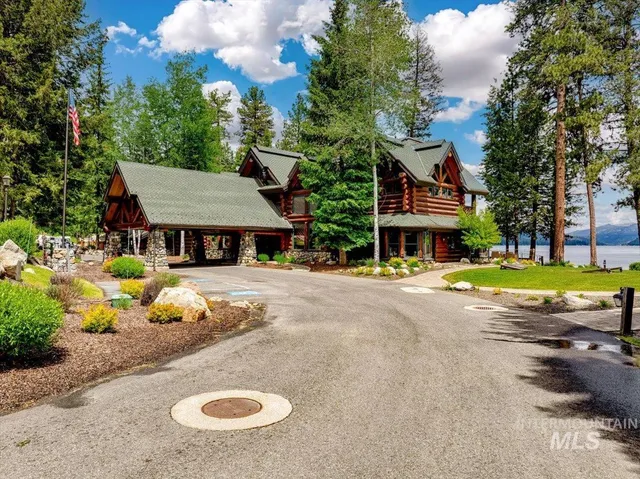 $995,000 | 3654-3658 Annie Pond Court, McCall, ID 83638