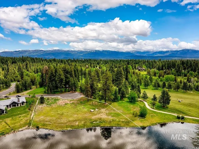 $995,000 | 3654-3658 Annie Pond Court, McCall, ID 83638