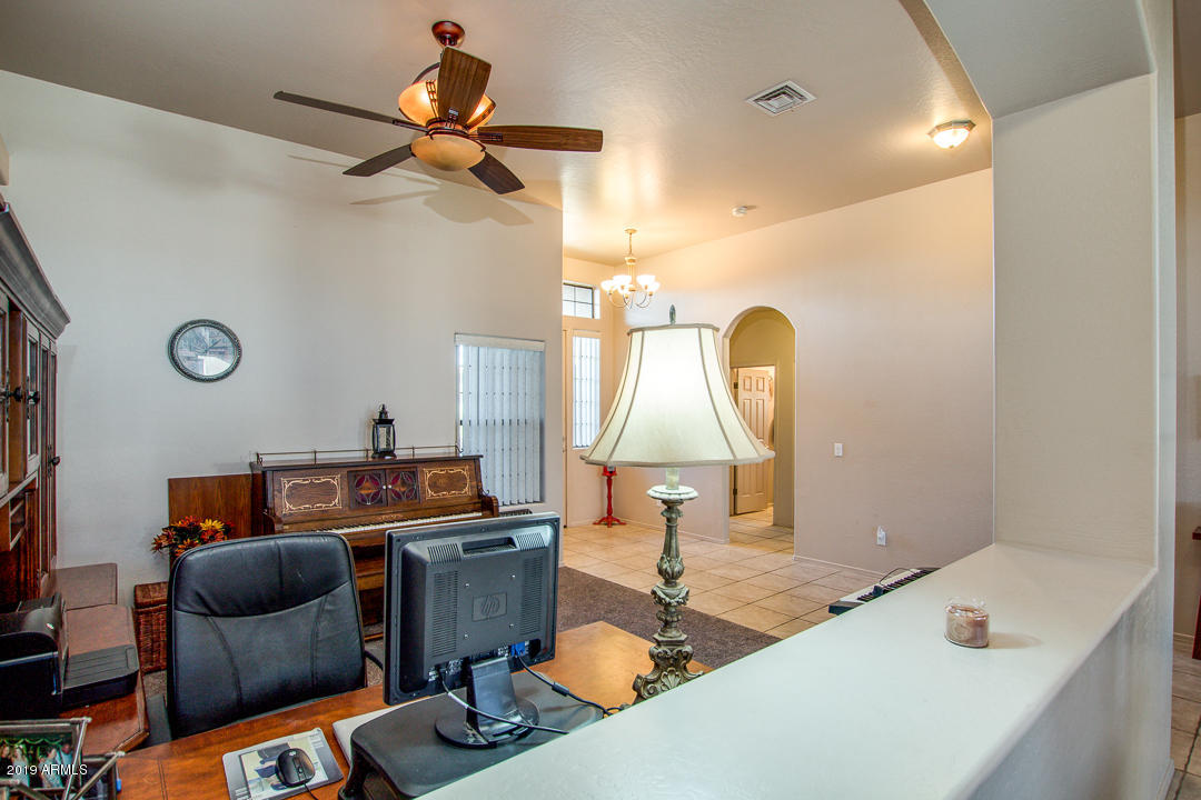 3659 East Del Rio Street Gilbert, AZ 85295 - Photo 9 of 40 09-Del Rio