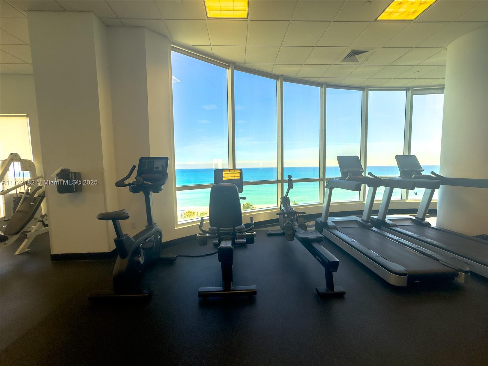 6365 Collins Avenue, Unit 1506 Miami Beach, FL 33141 - Photo 16 of 27