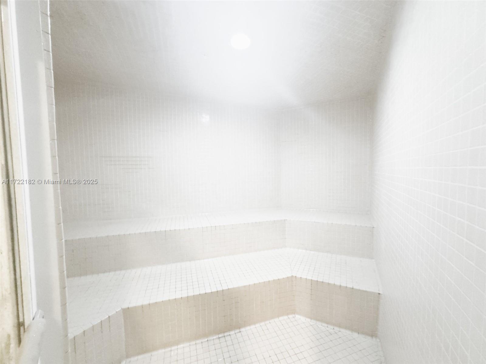 6365 Collins Avenue, Unit 1506 Miami Beach, FL 33141 - Photo 18 of 27