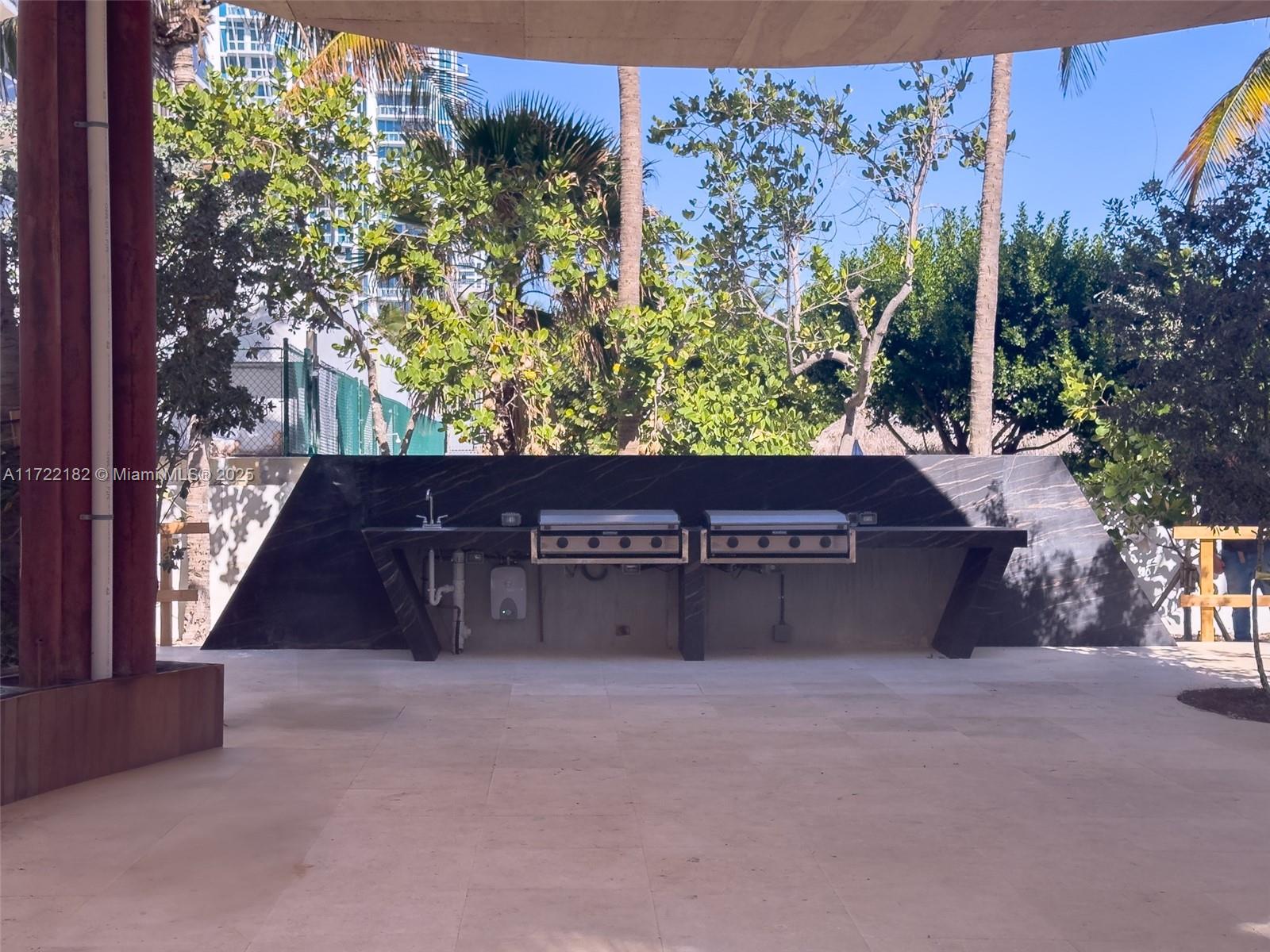 6365 Collins Avenue, Unit 1506 Miami Beach, FL 33141 - Photo 24 of 27