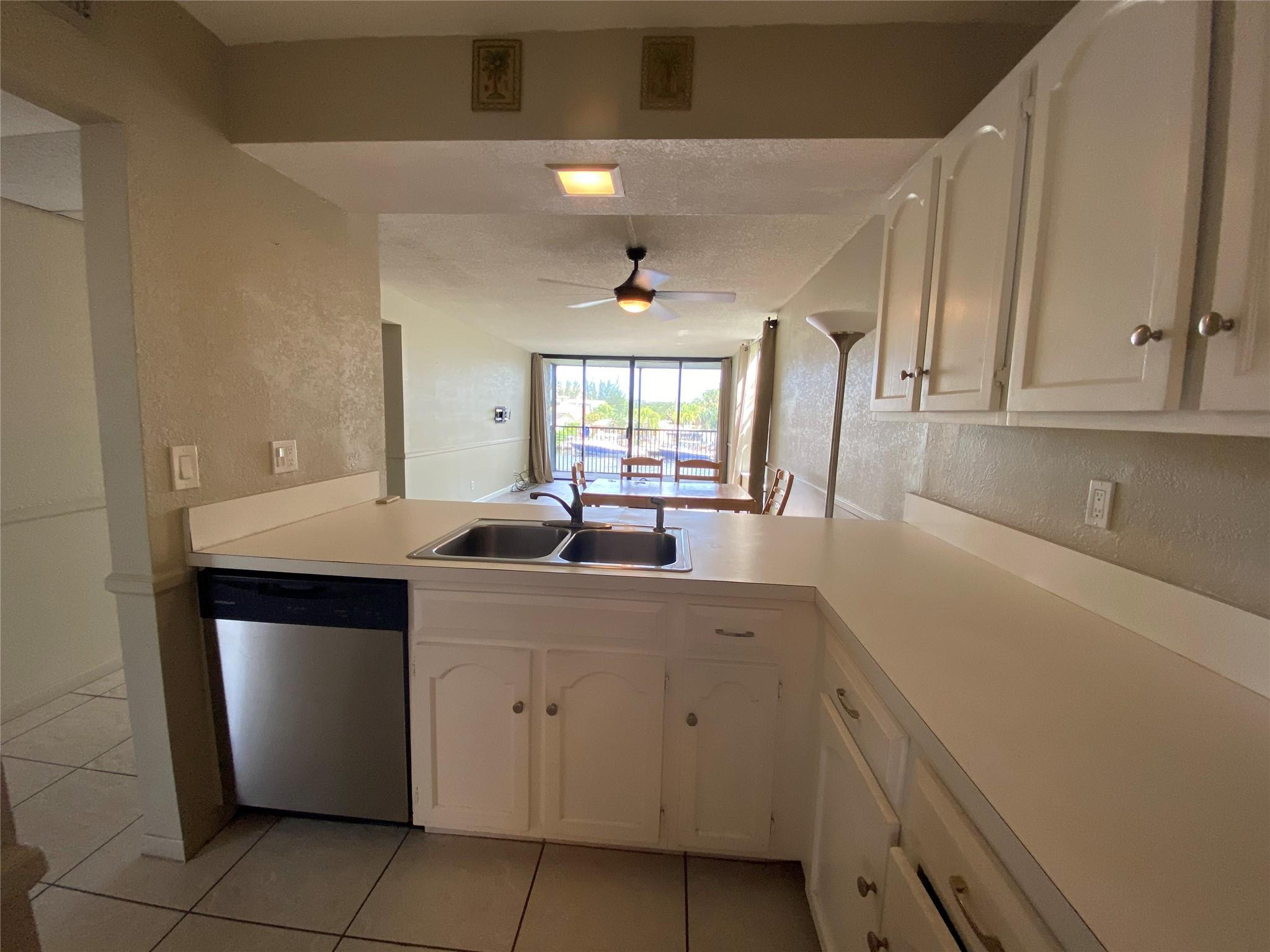 14 Royal Palm Way, Unit 206 Boca Raton, FL 33432 - Photo 13 of 38 Photo 13