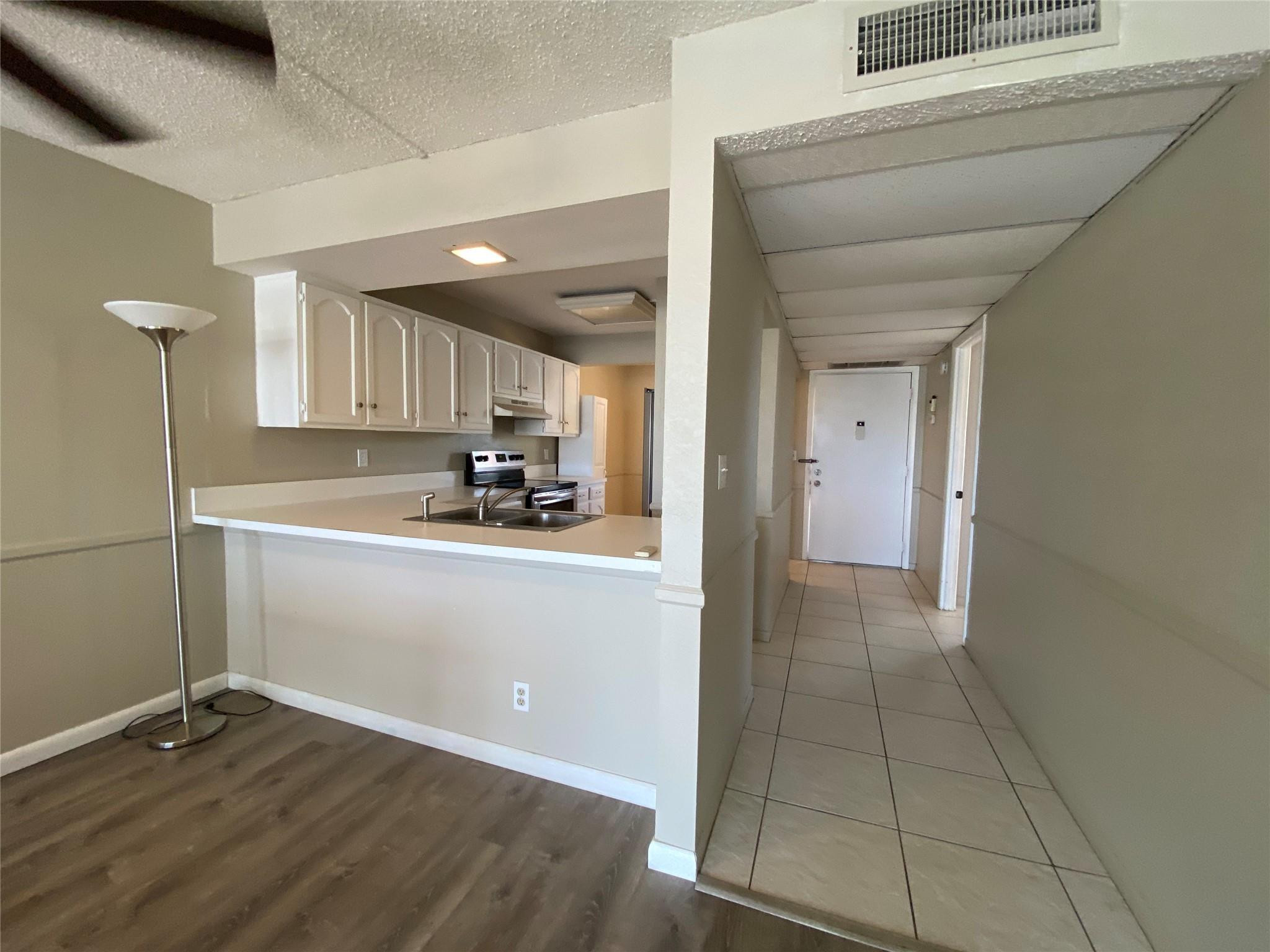 14 Royal Palm Way, Unit 206 Boca Raton, FL 33432 - Photo 19 of 38 Photo 19