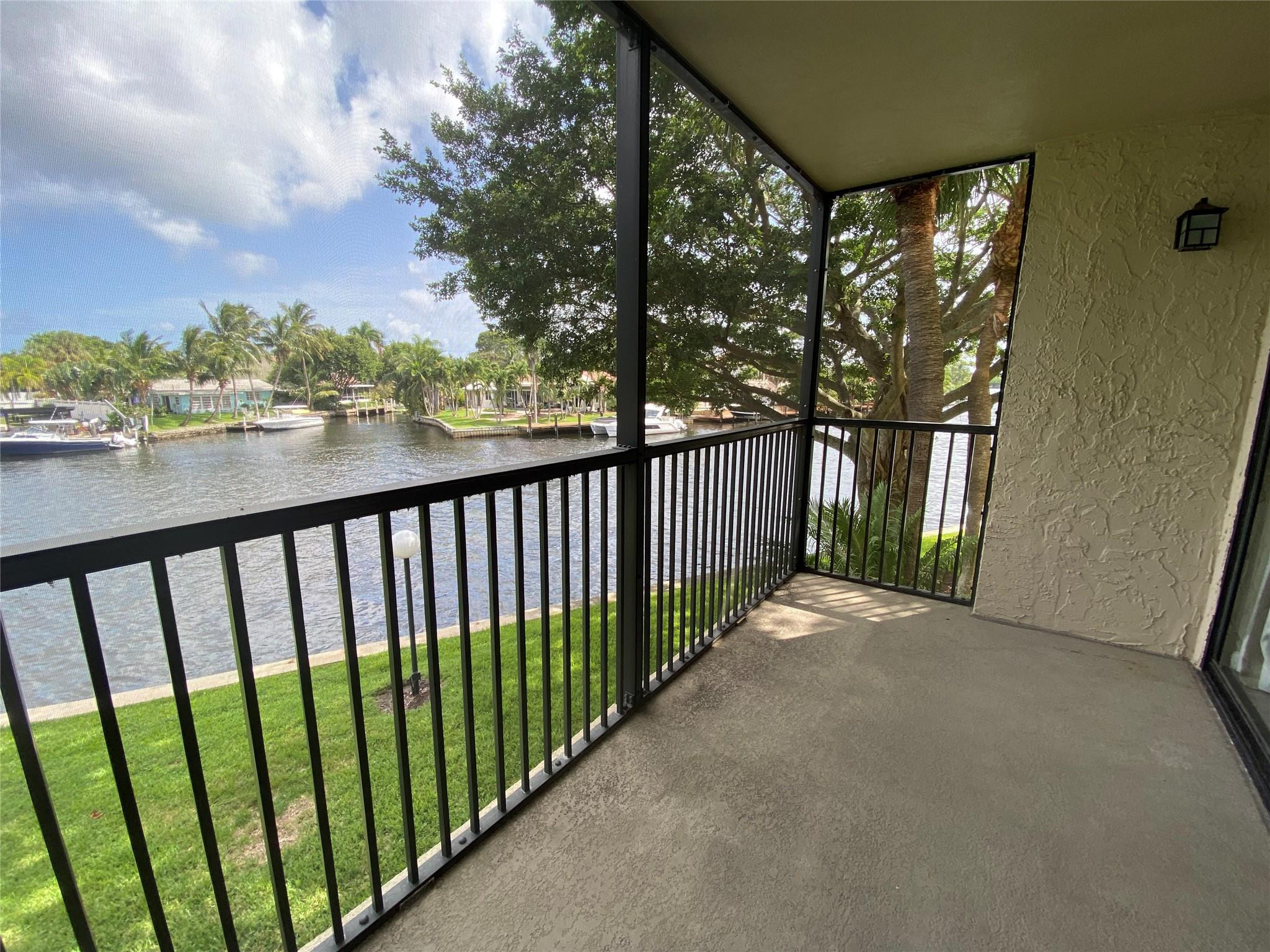 14 Royal Palm Way, Unit 206 Boca Raton, FL 33432 - Photo 3 of 38 Photo 3