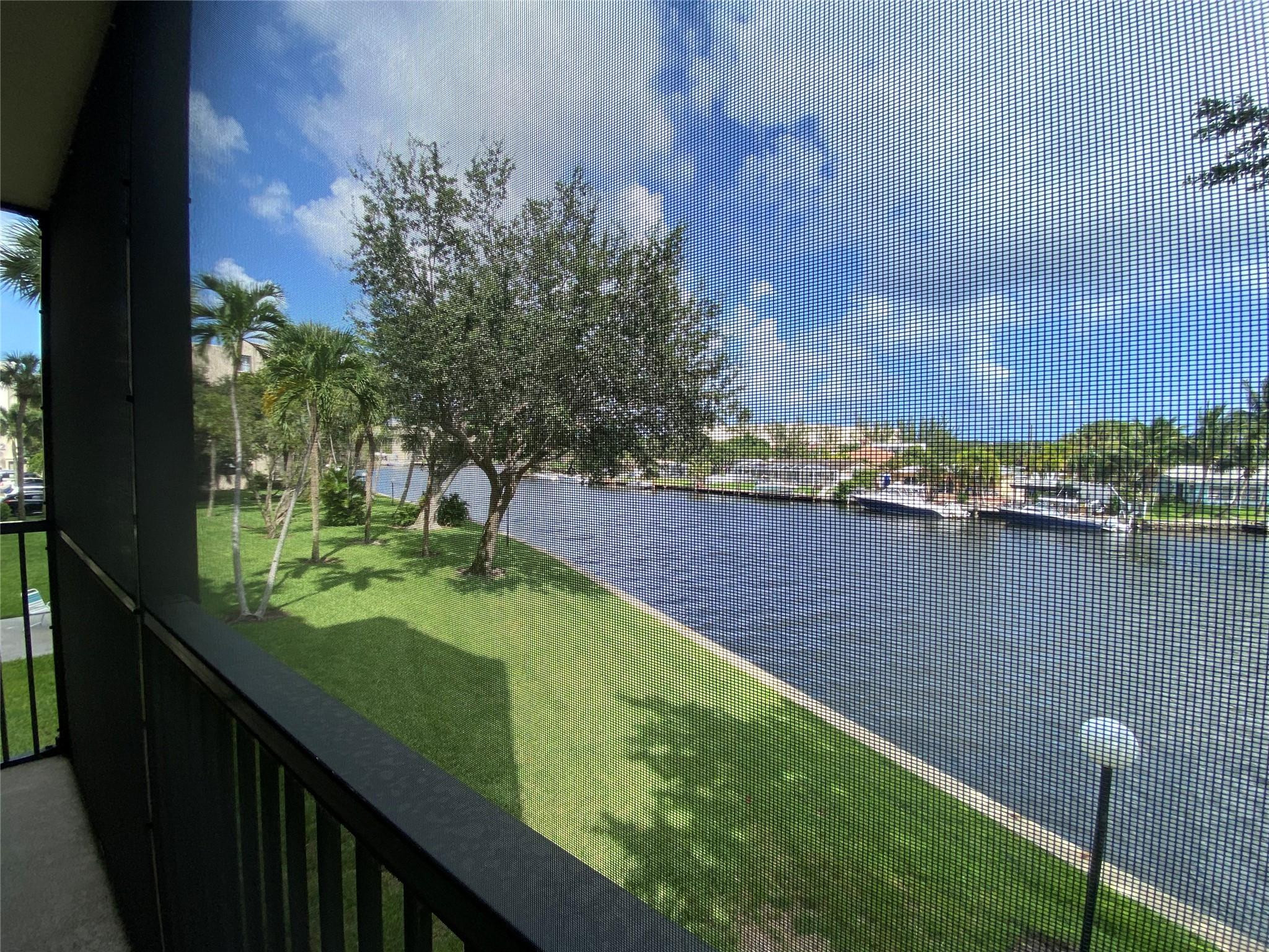 14 Royal Palm Way, Unit 206 Boca Raton, FL 33432 - Photo 4 of 38 Photo 4