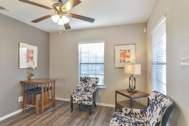 820 Southeast Parkway Azle, TX 76020 - Photo 3 of 9 a living room with furniture and a window