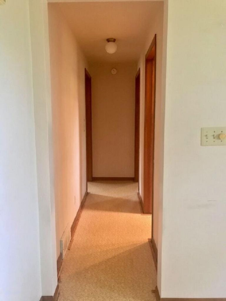 204 Wiley Road Douglas, MI 49406 - Photo 16 of 32 Hallway