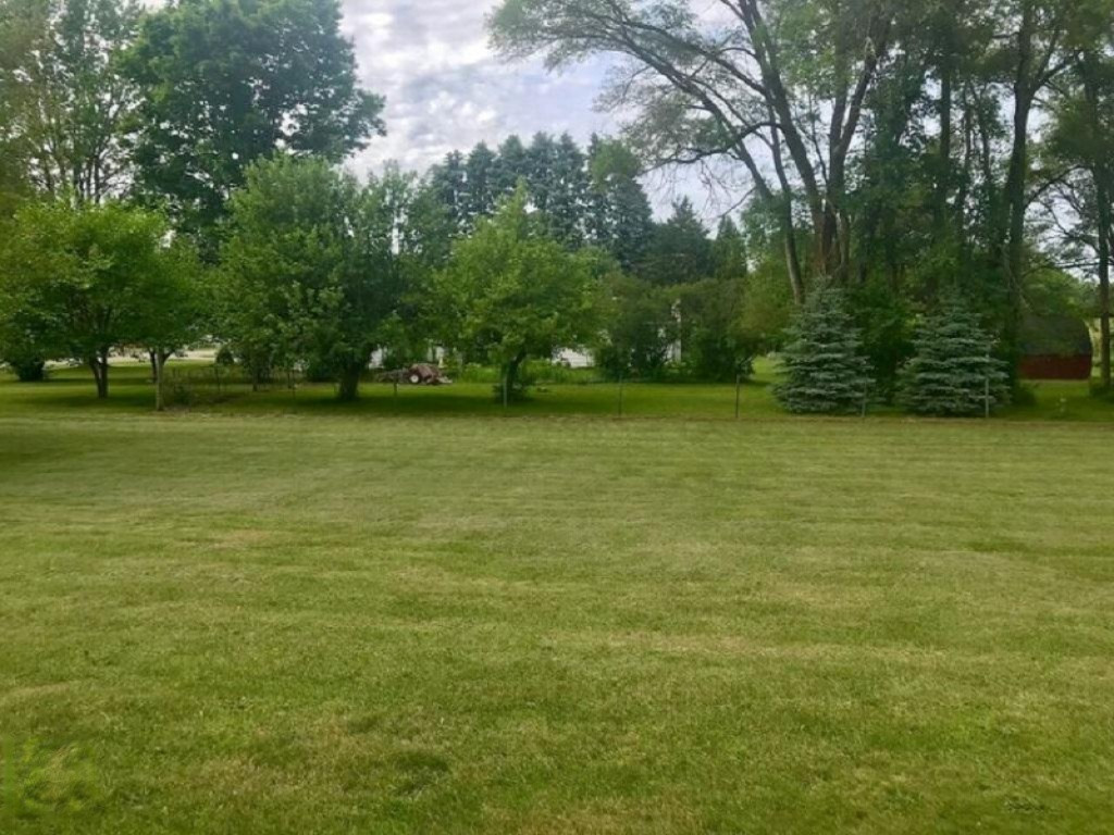 204 Wiley Road Douglas, MI 49406 - Photo 23 of 32 Yard