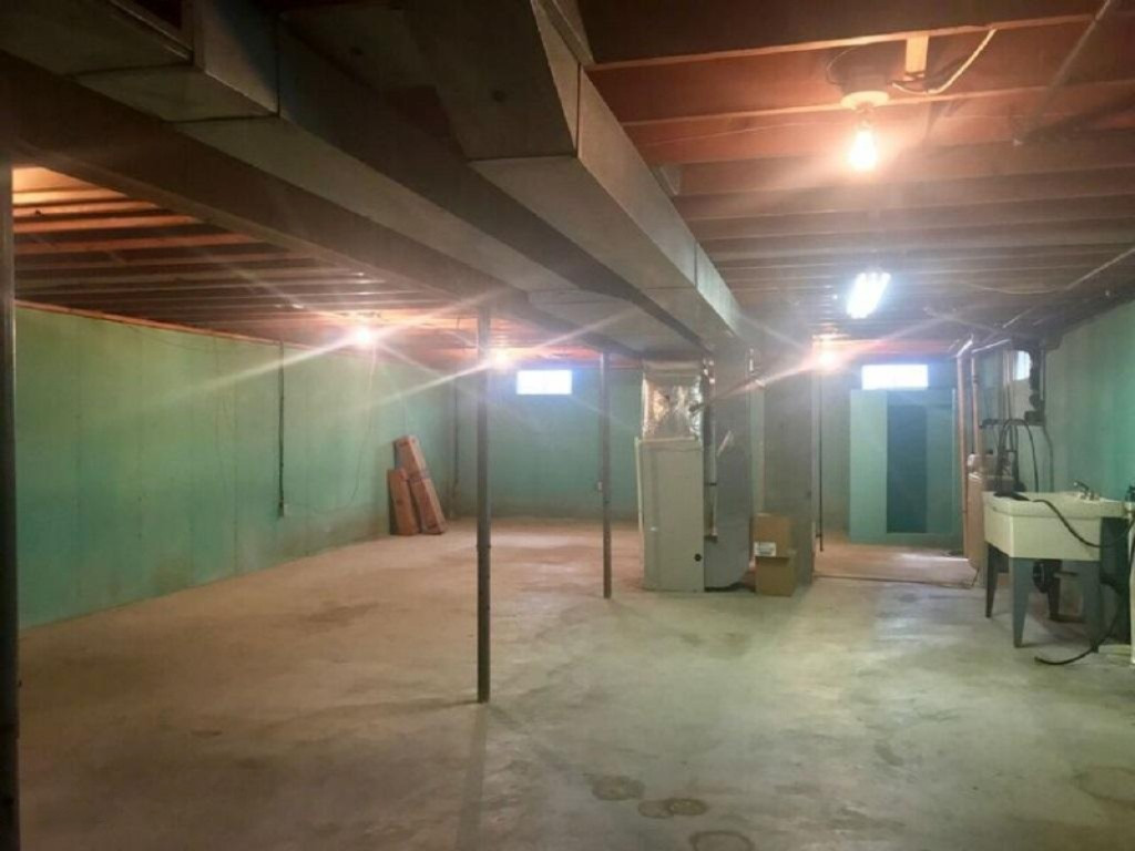204 Wiley Road Douglas, MI 49406 - Photo 29 of 32 Basement