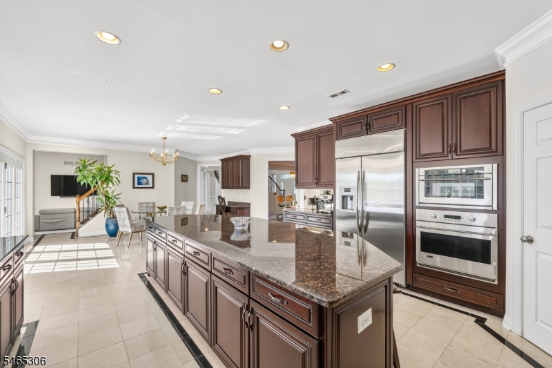 10 Raker Court Hillsborough, NJ 08844 - Photo 13 of 49 Gallery Image 13