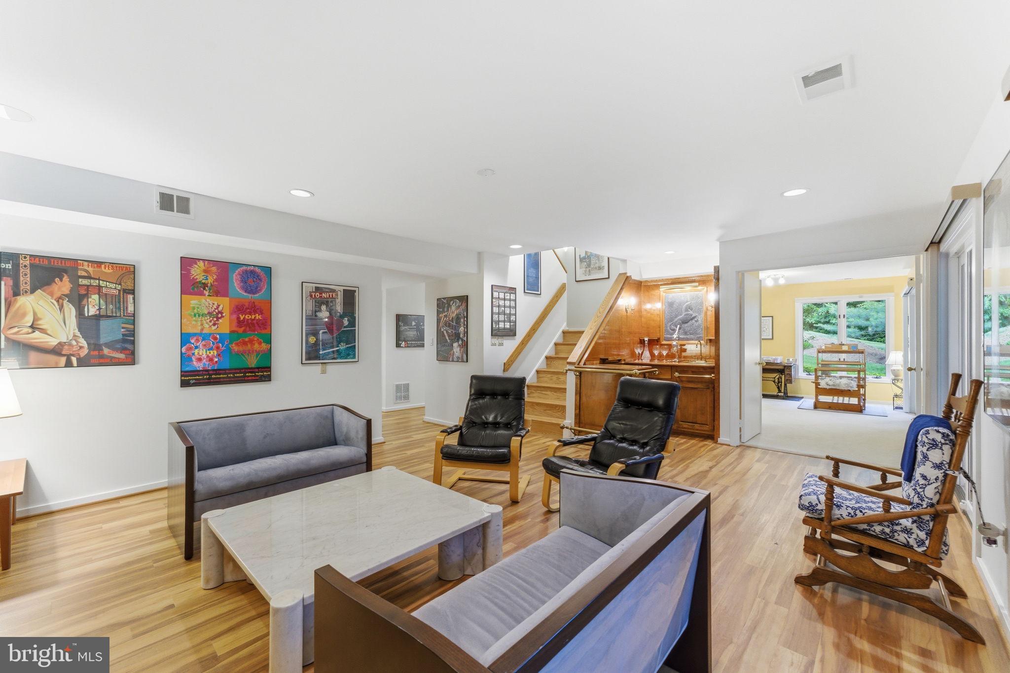 1608 Woodstock Lane Reston, VA 20194 - Photo 43 of 76