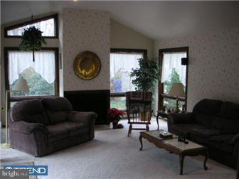 2106 Navaro Road Wilmington, DE 19803 - Photo 4 of 12 Great Room