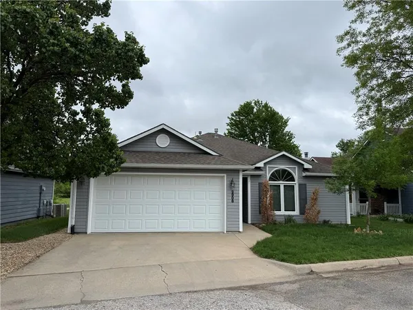 $319,000 | 2908 Meadow Drive, Lawrence, KS 66047