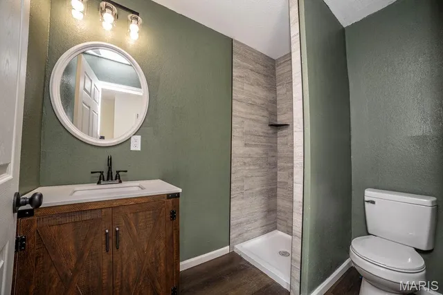 $194,900 | 18042 Highway 32, Lebanon, MO 65536