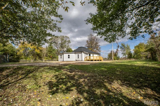 $194,900 | 18042 Highway 32, Lebanon, MO 65536