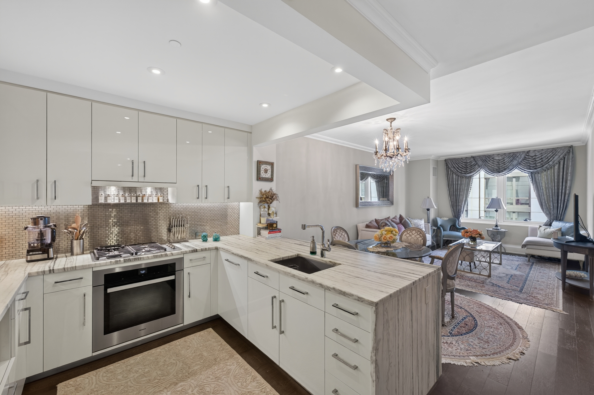 50 Riverside Boulevard, Unit 5F Manhattan, NY 10069 - Photo 2 of 7 Gallery Image 2