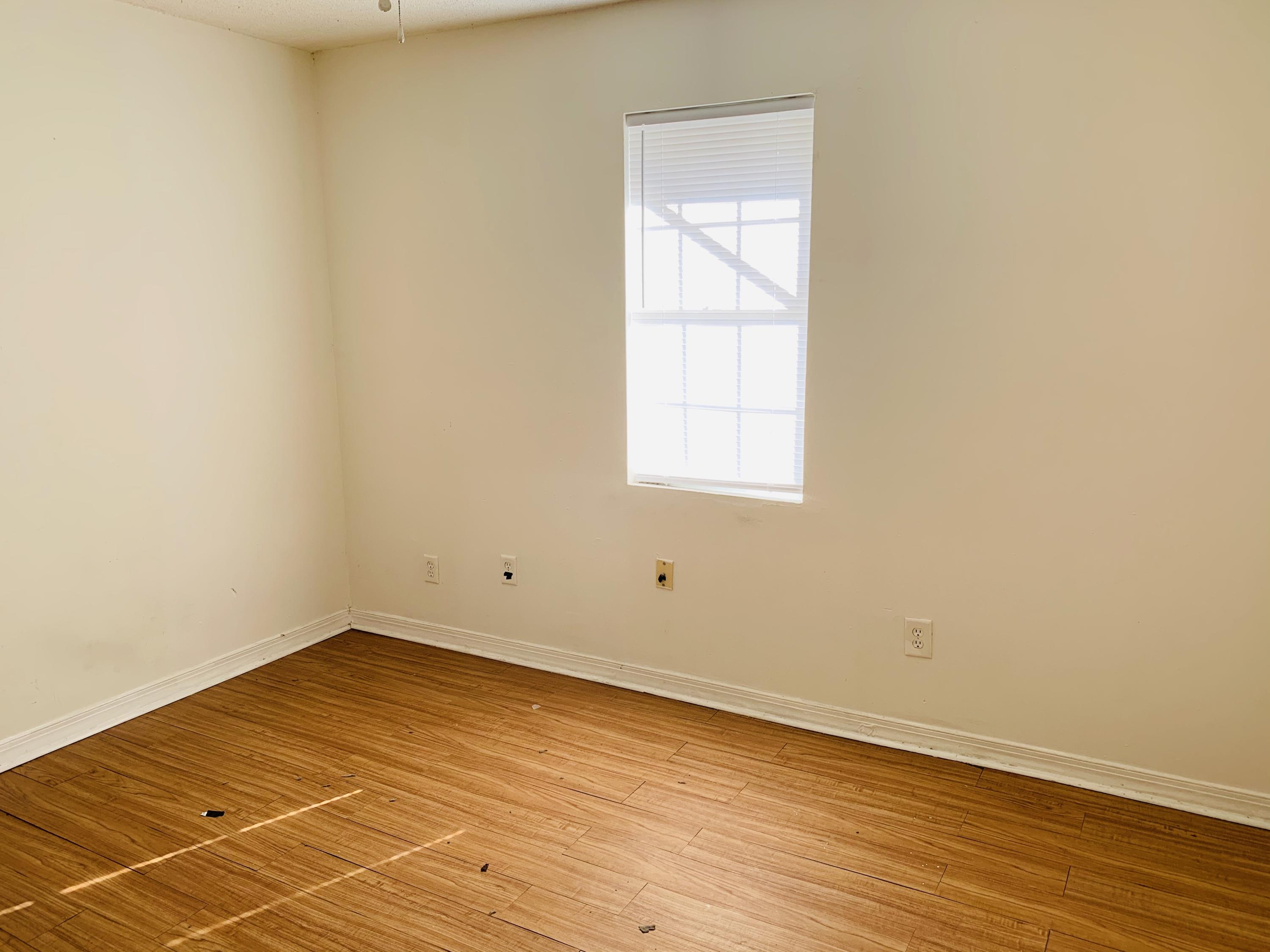 5061 Rockingham Street North Charleston, SC 29406 - Photo 5 of 14 IMG_3866