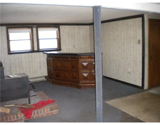 392 Pine Hill Road Berwick, ME 03901 - Photo 2 of 10 Den/Family/Great Room.