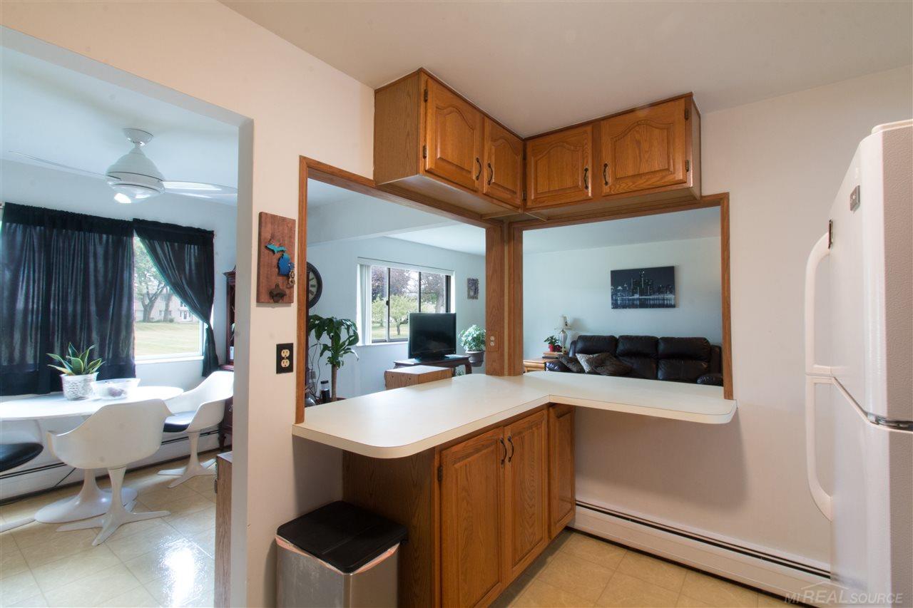 4113 Telegraph Road Bloomfield Hills, MI 48302 - Photo 13 of 22 50018228-12.JPG